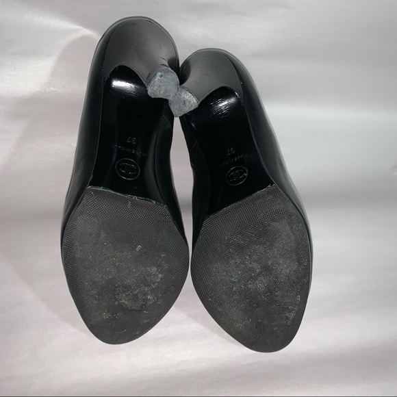 vintage CHANEL size 37 quilted calfskin ANKLE BOOTIES - Picture 13 of 16